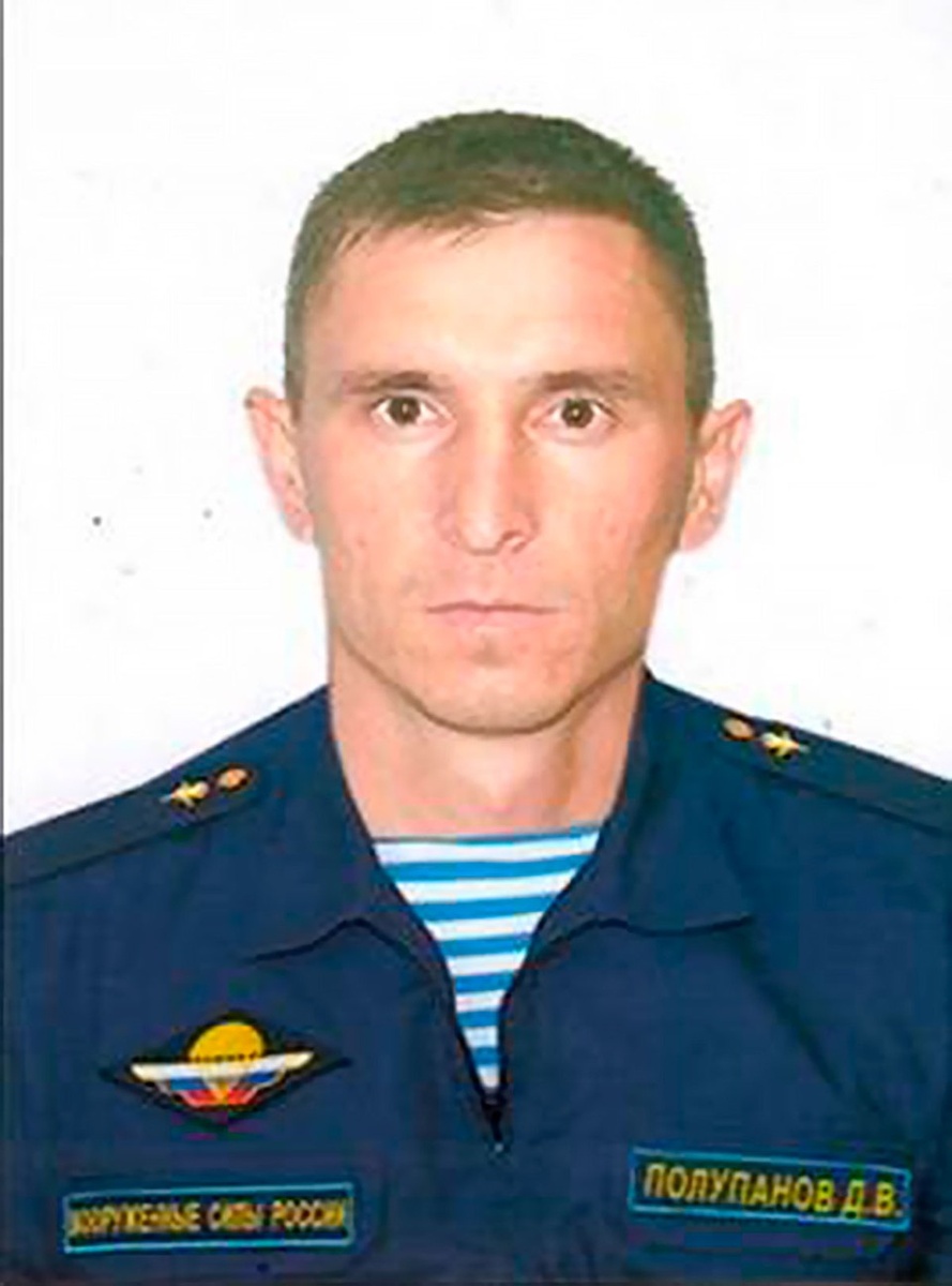     Рядовой Дмитрий ПОЛУПАНОВ  Минобороны РФ