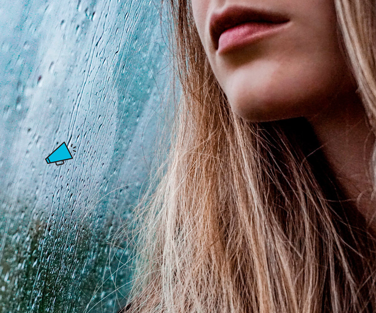     «Карандаш в стакане»: пять страшилок, которыми пугают женщин за 40