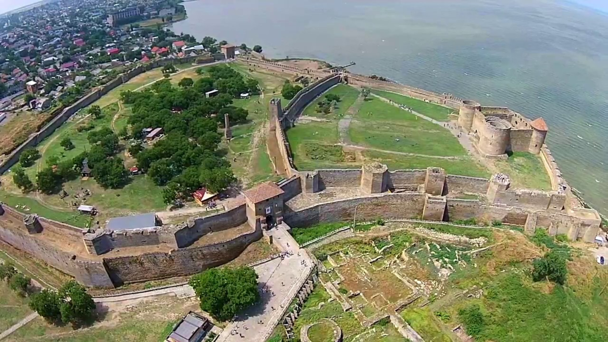 Крепость Аккерман Белгород-Днестровский. Белгород-Днестровская крепость Белгород-Днестровский. Аккерманская крепость в Белгород-Днестровском.