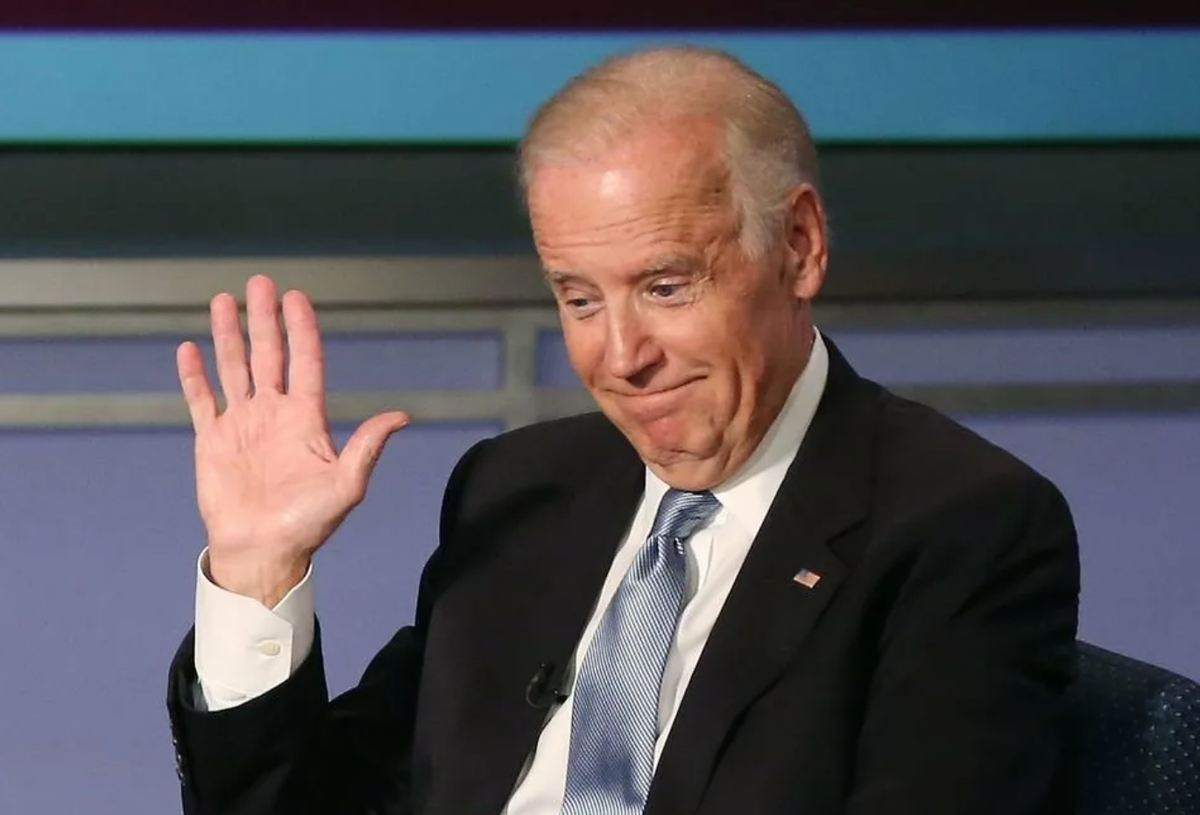    “До них дошло”. Британцы высмеяли реакцию ЕС на “трюк Байдена” на Украине Марина П.