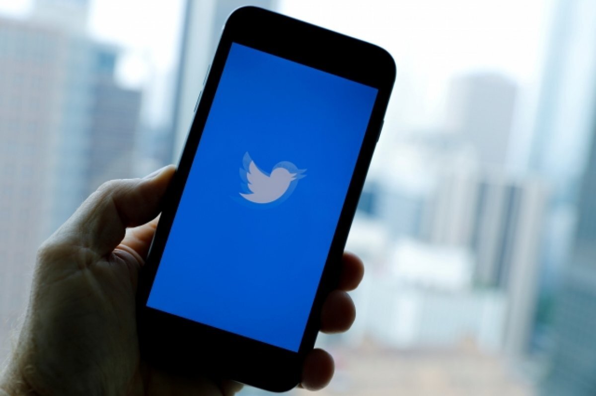    Маск заявил, что Twitter останется в AppStore