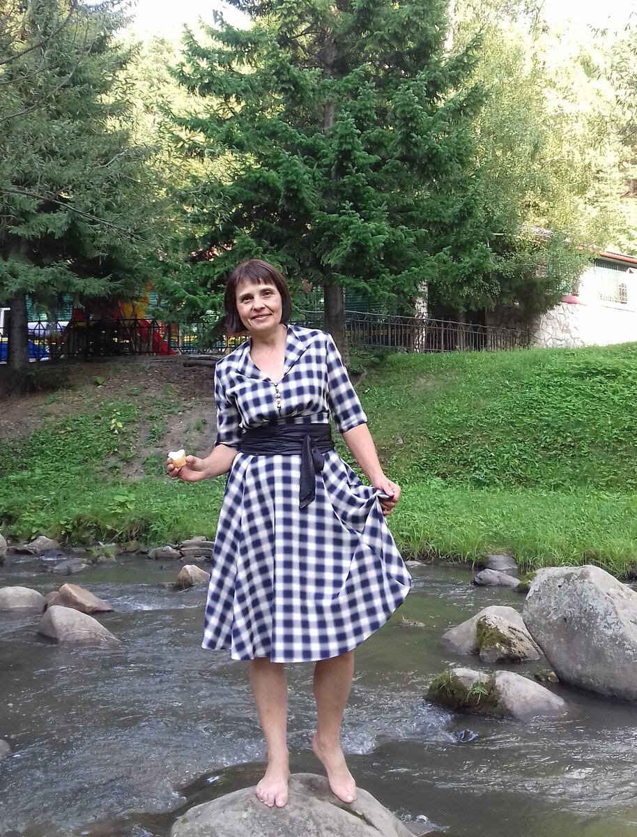 В прошлом году, как раз ко Дню рождения, захотелось романтической клеточки... Белокуриха, Алтайский край. Фото из личного архива.