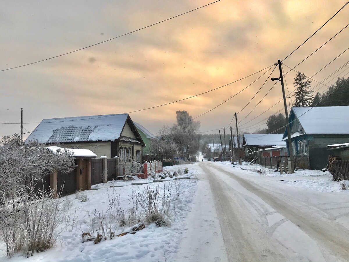 Кварталы русских советских домиков🏠 в городах. Необычайный уют и красота! Что я заметил