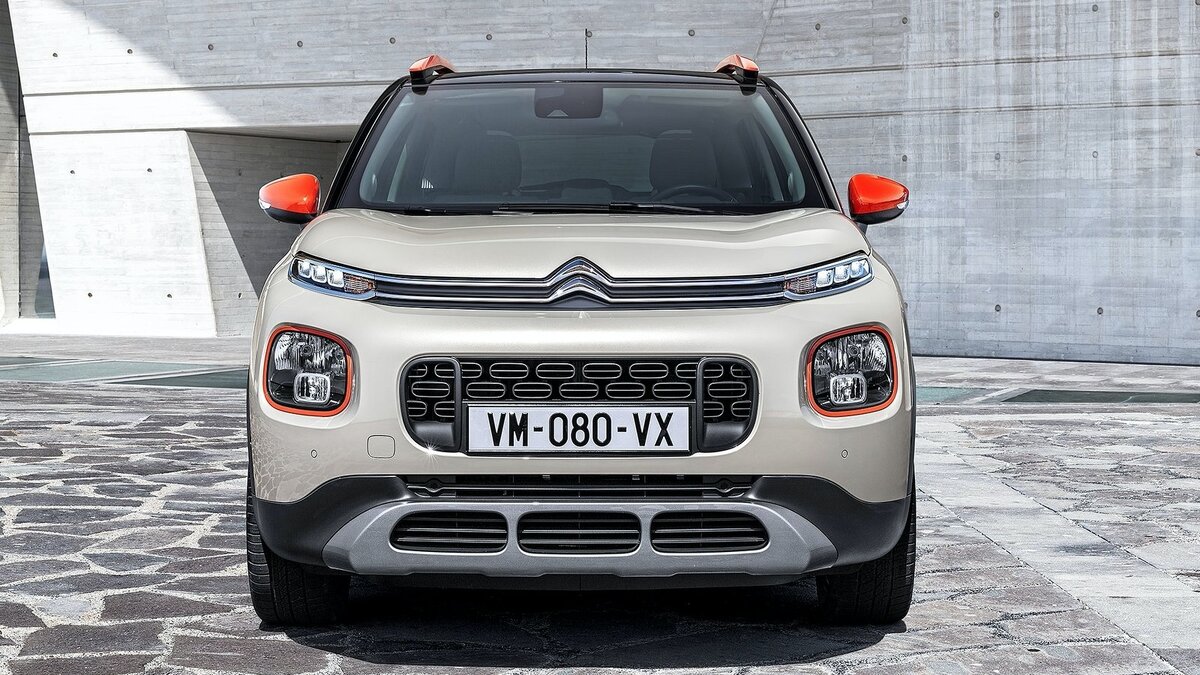 Дорестайлинговый Citroen C3 Aircross