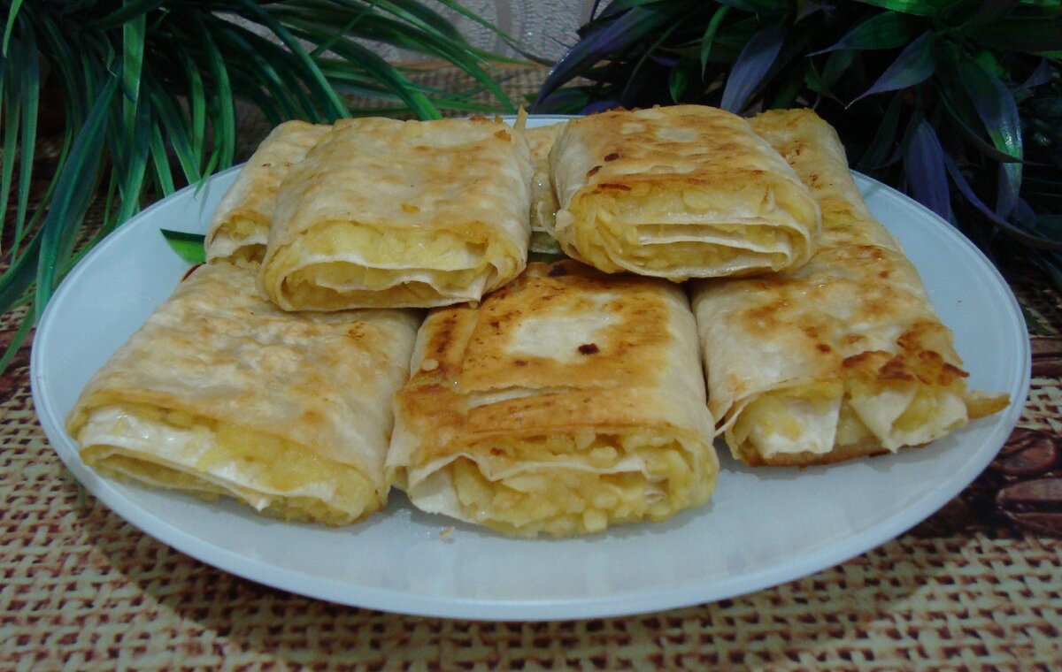 Ленивые пирожки из лаваша с яблоками
