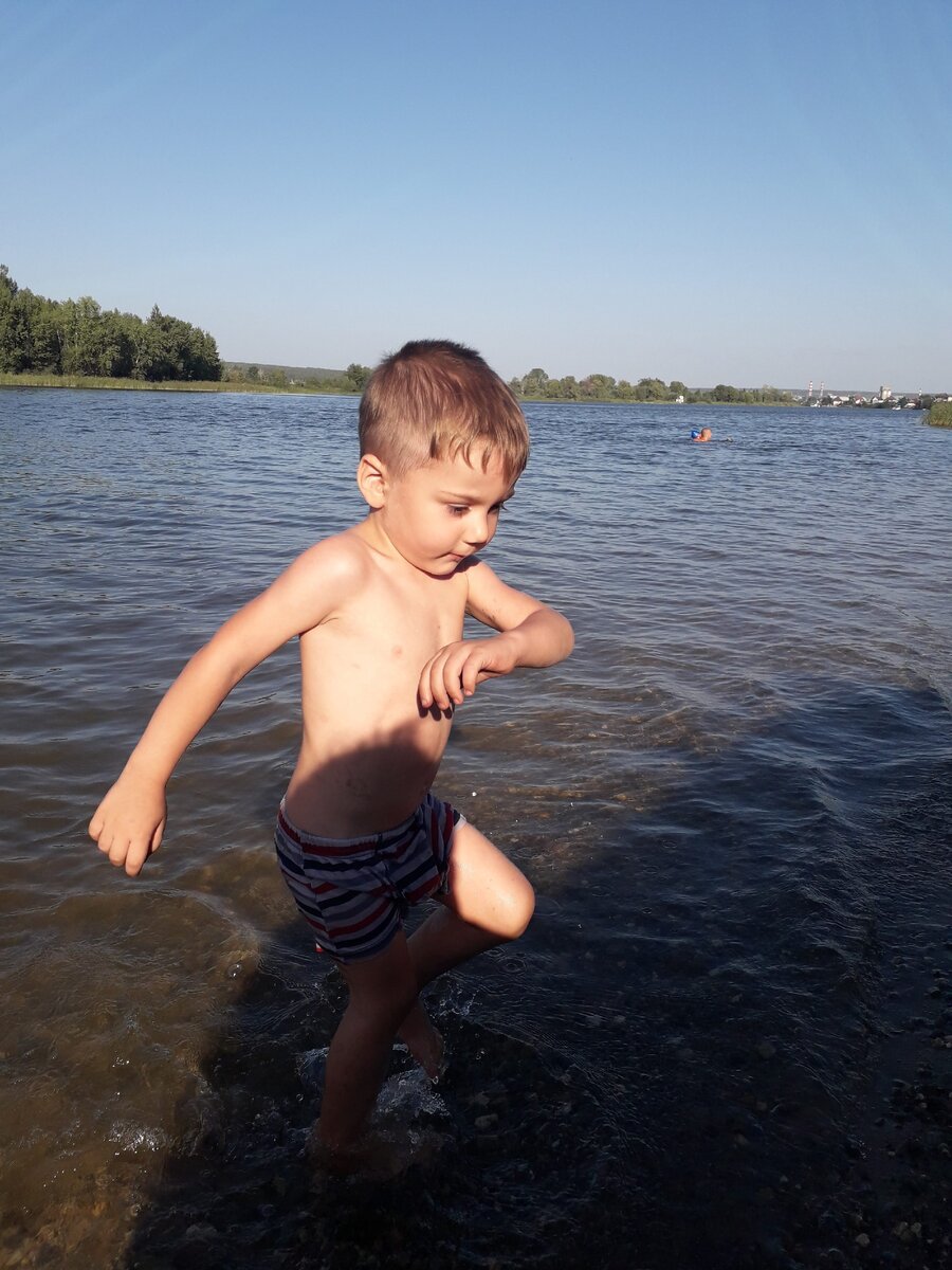Наш деревенский парень