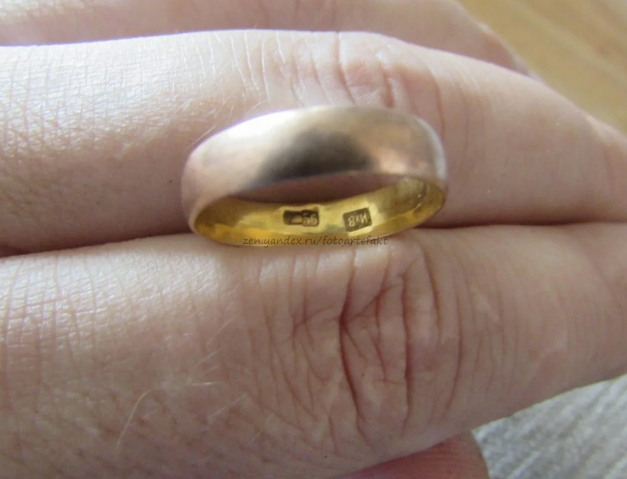 Кольцо 585 пробы золото клеймо. Старое золотое кольцо. Старинные золотые кольца. 96 Проба золота. 0 проба золота