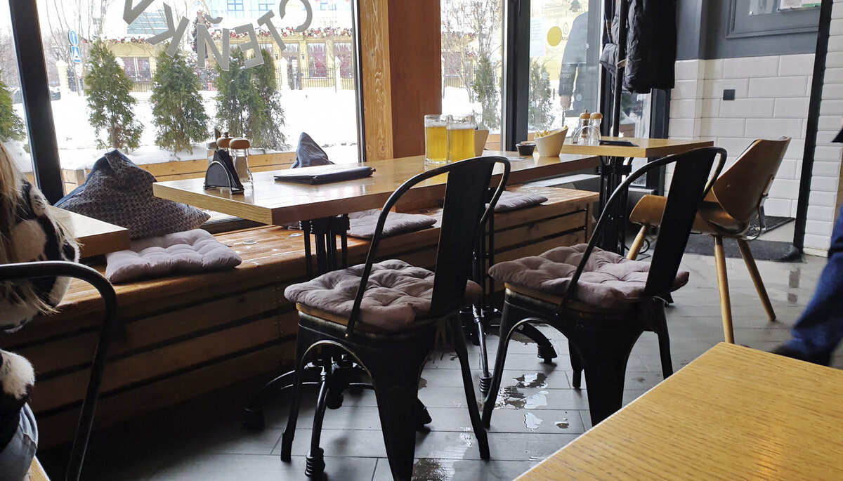 "Проба", интерьер