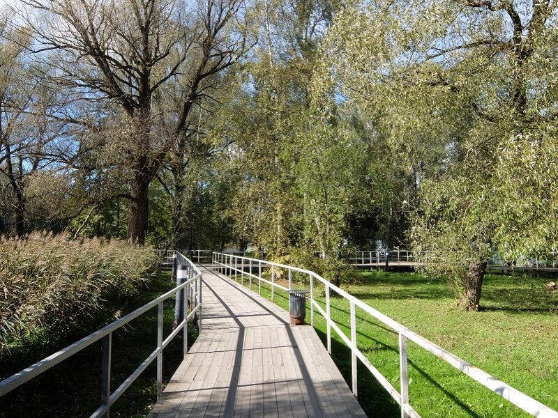 Заречье десна. Парк Заречье Троицк. Парк Троицк Москва. Парк Десна в Троицке Московской. Парк отдыха Заречье Троицк.