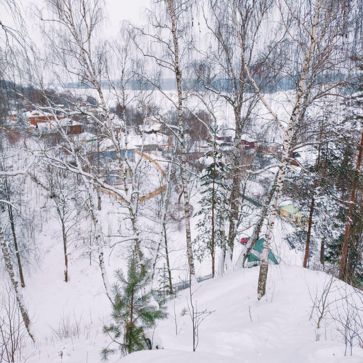 Вид с улицы Карла Маркса