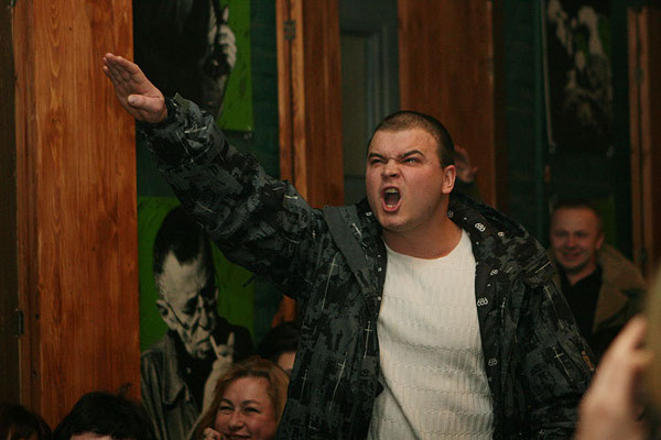 Молодой Максим на политических дебатах. Фото взято: https://clck.ru/TPMM3