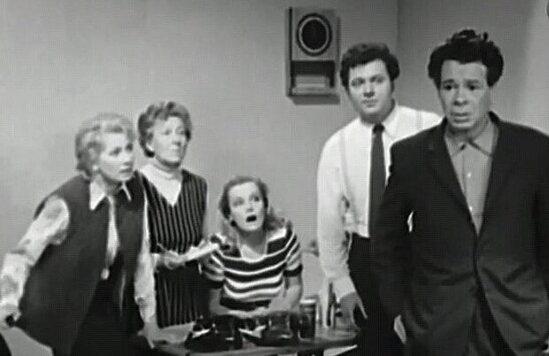 Кадр из спектакля. Фото из открытых источников.