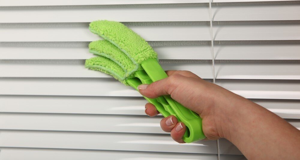 Как правильно стирать тканевые жалюзи в домашних условиях, чтобы их не испортить