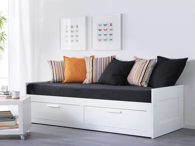 Кровать-кушетка из серии БРИМНЕС ИКЕА (фото взято из Яндекса)