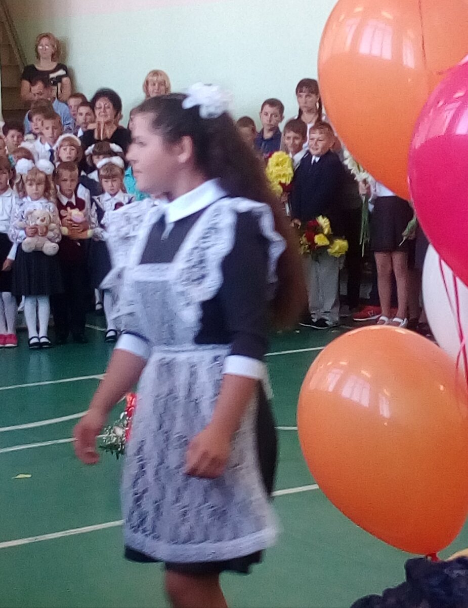 Школьная линейка, фото для иллюстрации. 