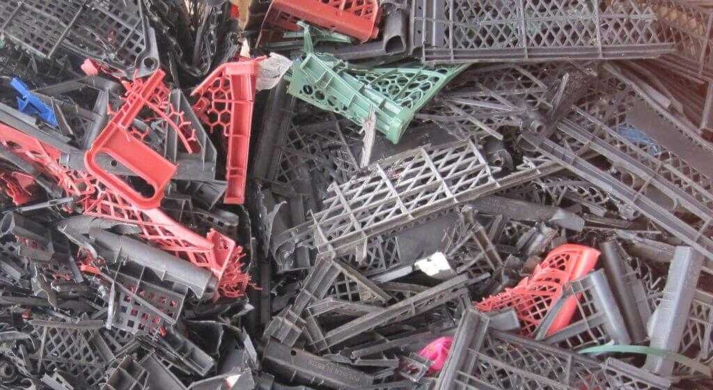 Лом пластмассовых ящиков