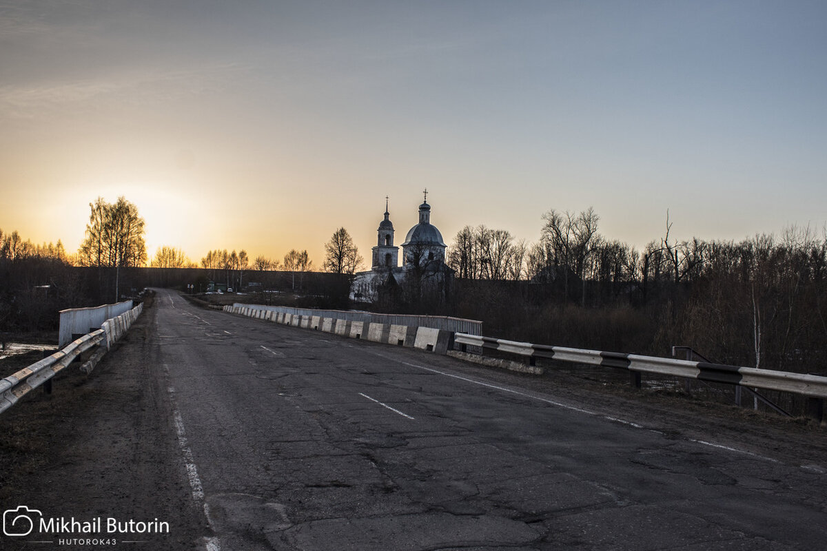 Село Архангельское и Вознесенская церковь.