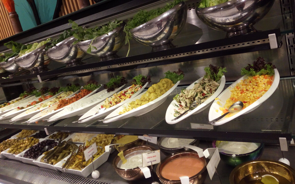 Фото сделаны автором в январе 2022 года в Royal hotels Side