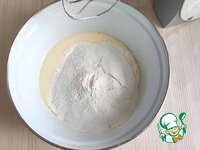     Затем добавить смесь сухих ингредиентов.