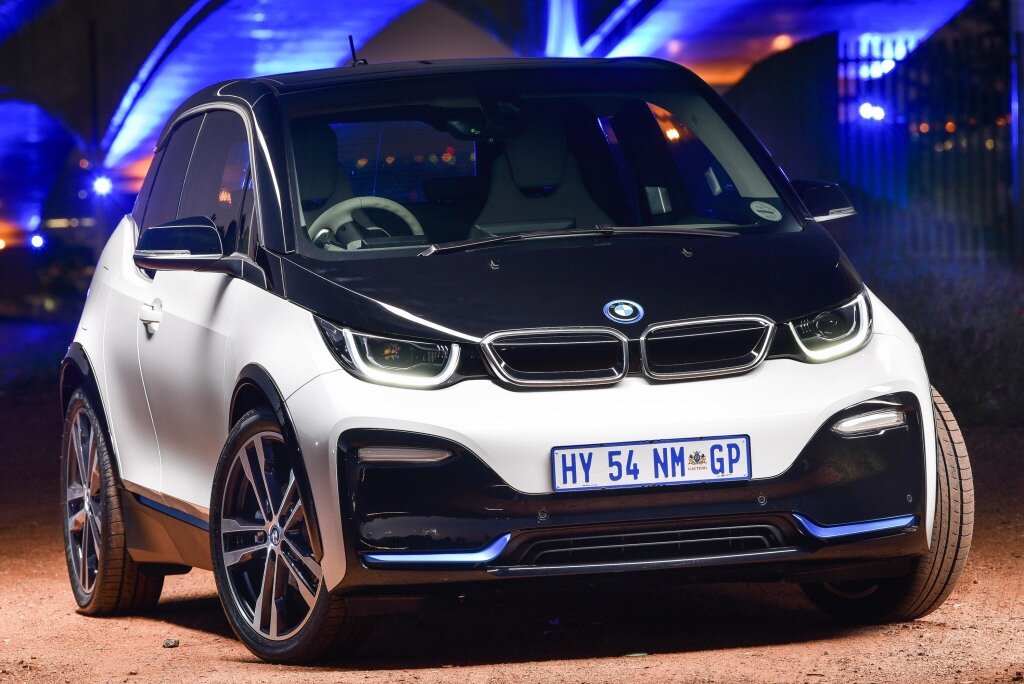 1 2019 года. BMW i3 g28. БМВ i3 2019. BMW i3 обвес. BMW i3 2019 зад.