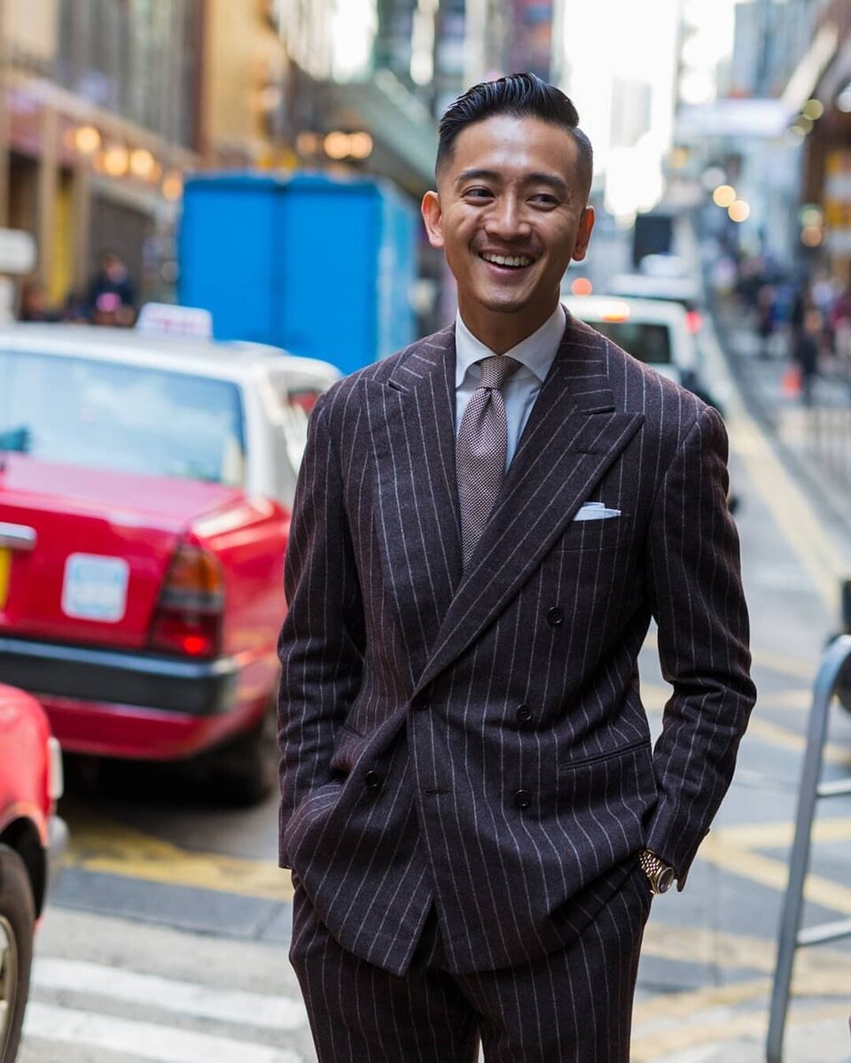 Серый фланелевый костюм в полоску (вспоминаем предыдущий пост).