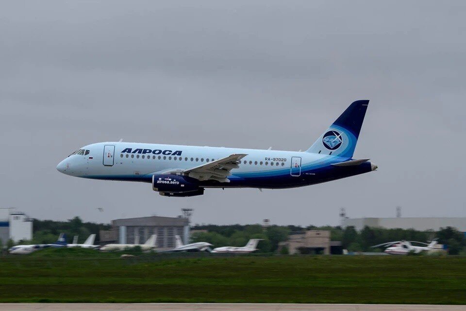     В России разработали электронные компоненты для связного оборудования самолетов Superjet и МС-21  GLOBAL LOOK PRESS