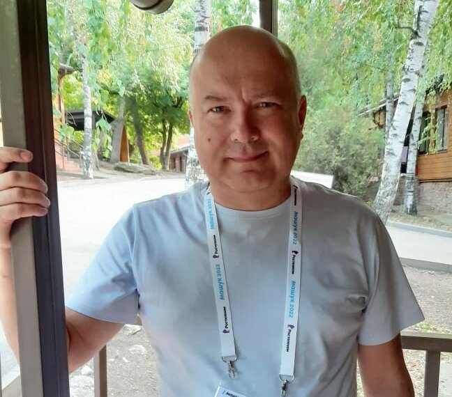 Константин Абрамов, генеральный директор Фонда «ВЦИОМ», член президиума Общественного совета при МВД РФ, председатель Наблюдательного совета Платформы «Неравнодушный человек», директор НИСоцУ РАНХиГС