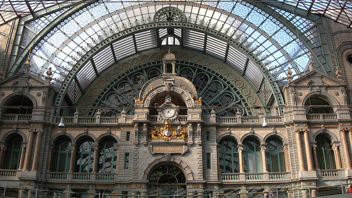 Мировой алмазный центр, Антверпен, источник фото guruturizma.ru