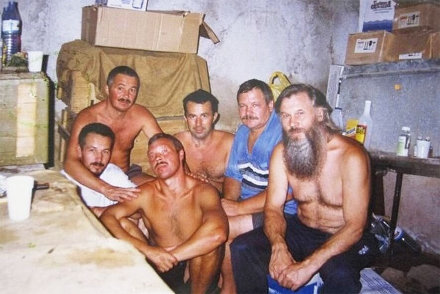 Владимир Шарпатов и экипаж ИЛ-76 в плену 