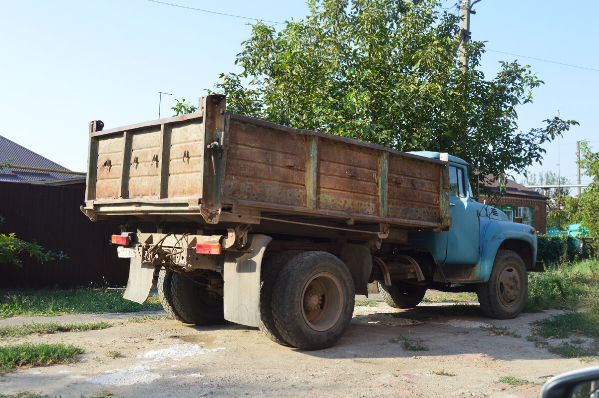 Фото автора. Август 2023. Наш старый знакомый ММЗ– 554.