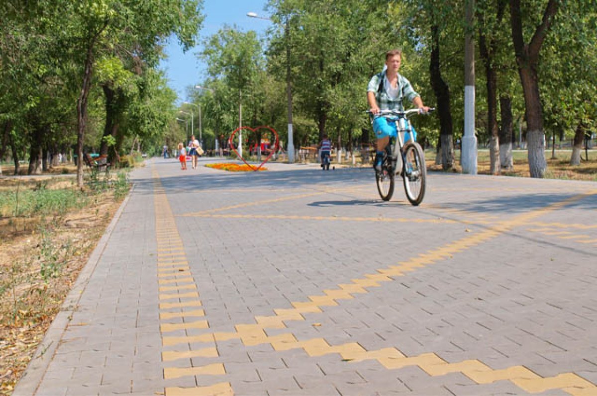    Возле всех новых школ и детсадов Краснодара к 1 сентября появятся тротуары