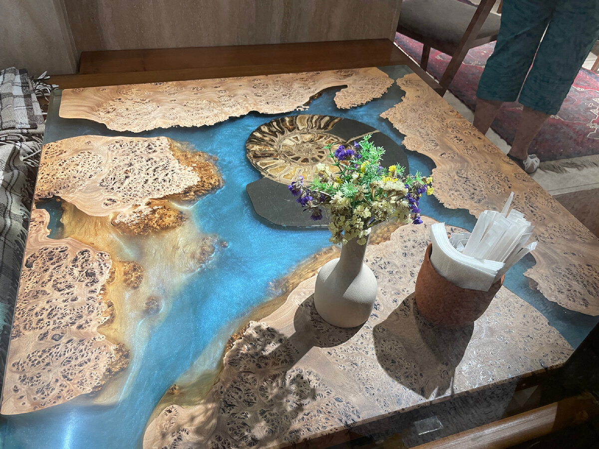 Тот самый столик))