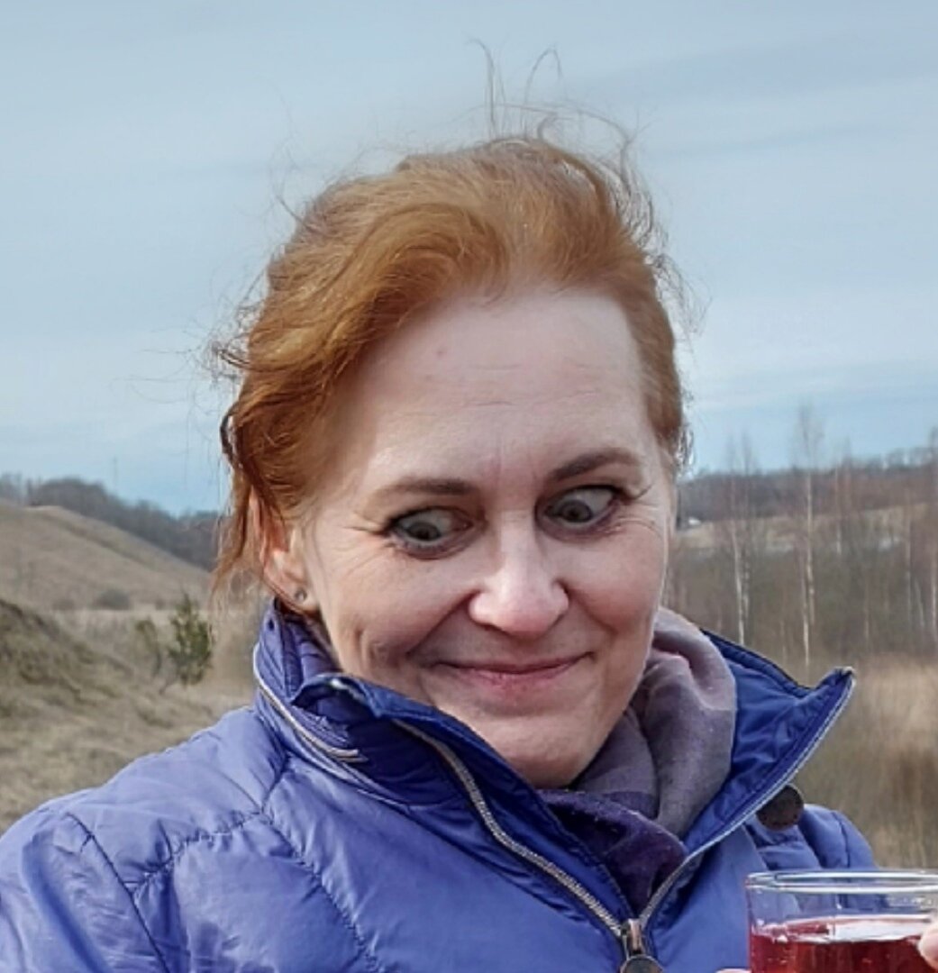 Вот именно такое выражение лица у меня и  появлялось каждый раз, когда я утром видела себя в зеркале.