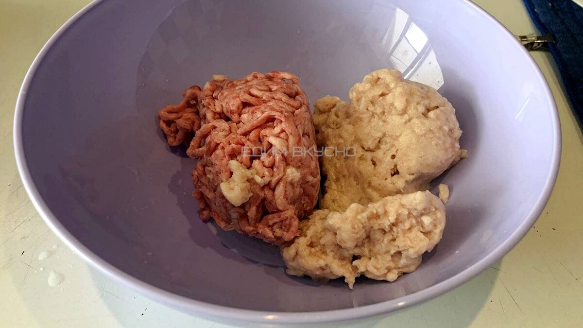 Фарш куриный и свиной