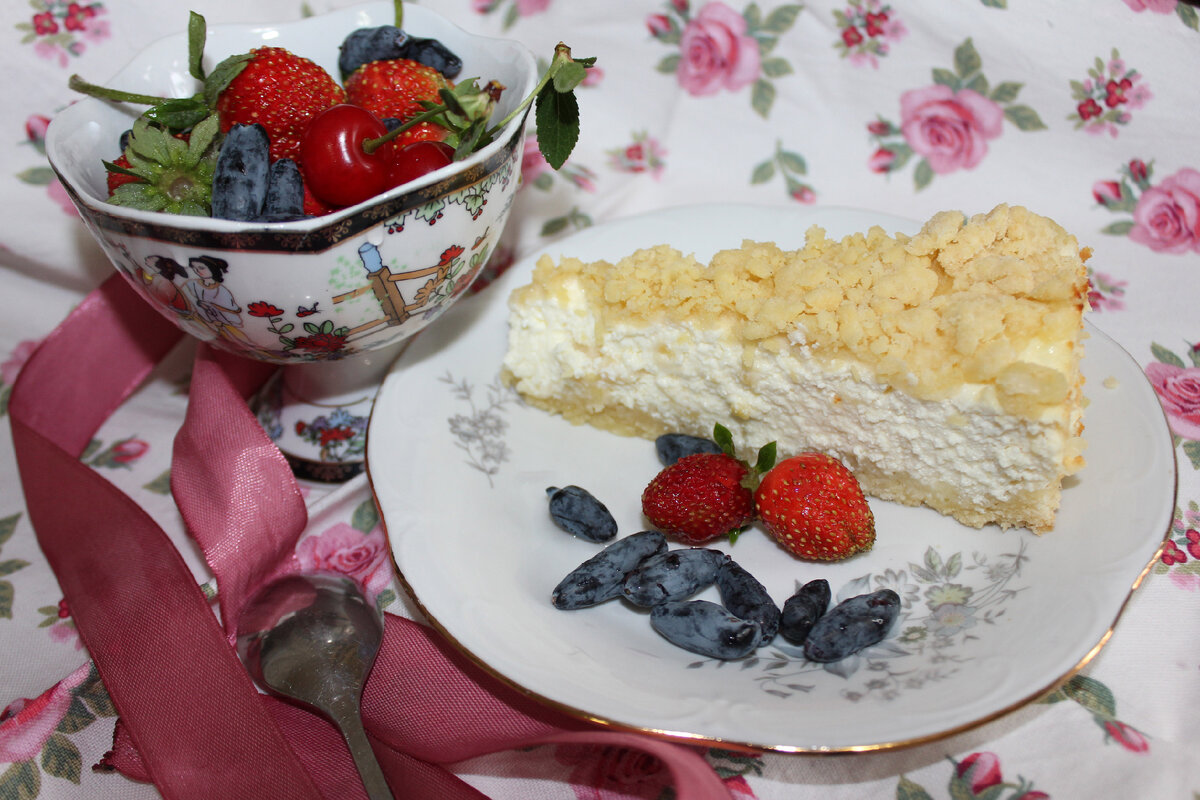 Мое фото - обожаю ватрушку с ягодами!