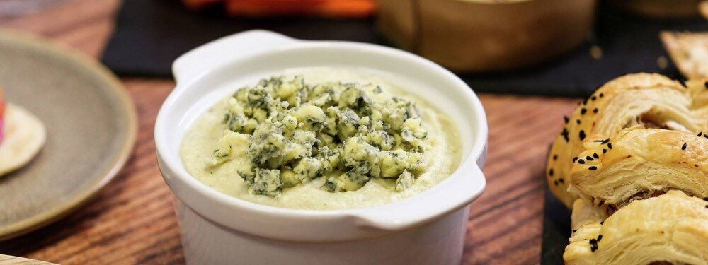 Дип-соус из датского голубого сыра