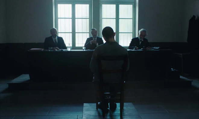 кадр из фильма.