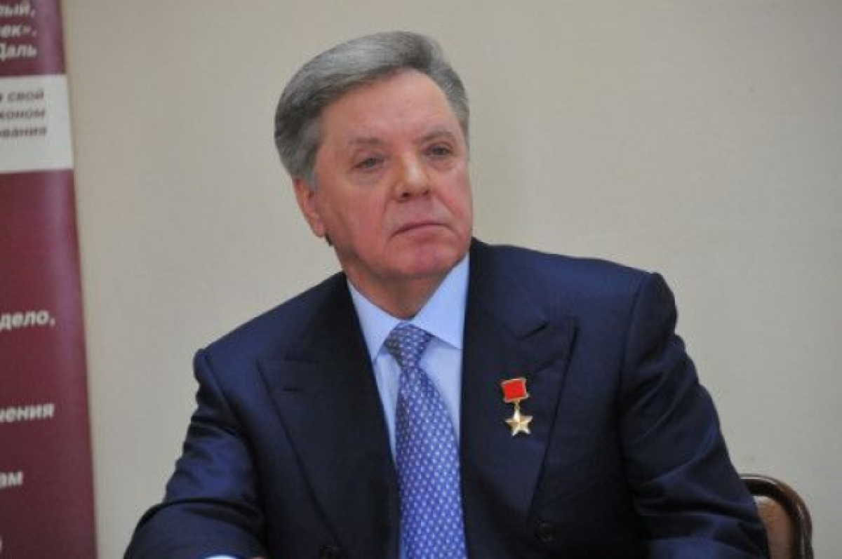    Председатель Всероссийской общественной организации ветеранов «Боевое братство» Герой Советского Союза Борис Громов.