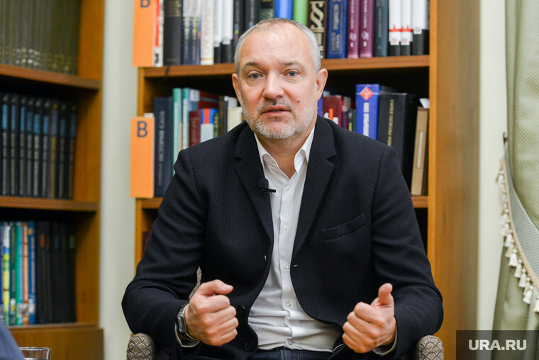    Владимир Павлов призвал привлекать к преподаванию курса НВП вернувшихся бойцов
