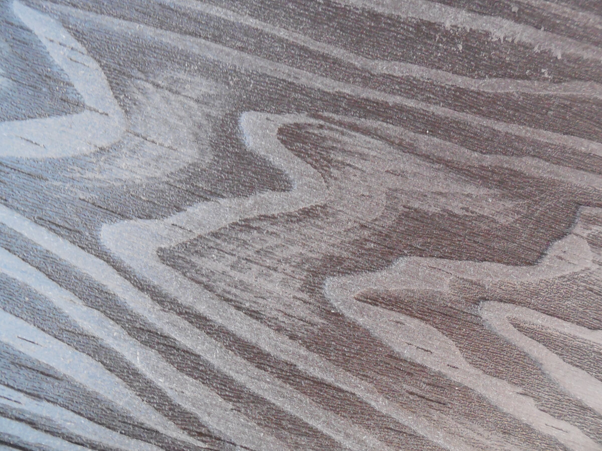 Это ДПК. Тем летом таким материалом был облицован наш колодец. Заменили дерево натуральное, которое со временем стало портиться, да и муравьи его кушали, на дерево ненатуральное. Фото колодца в новой "одёжке" будет, далее в тексте