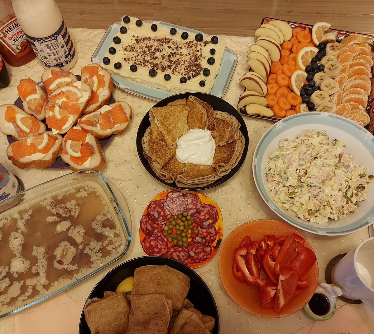 Это я, собрав себя по кусочкам, к приезду детей:) Всех поздравляю с масленицей :)
