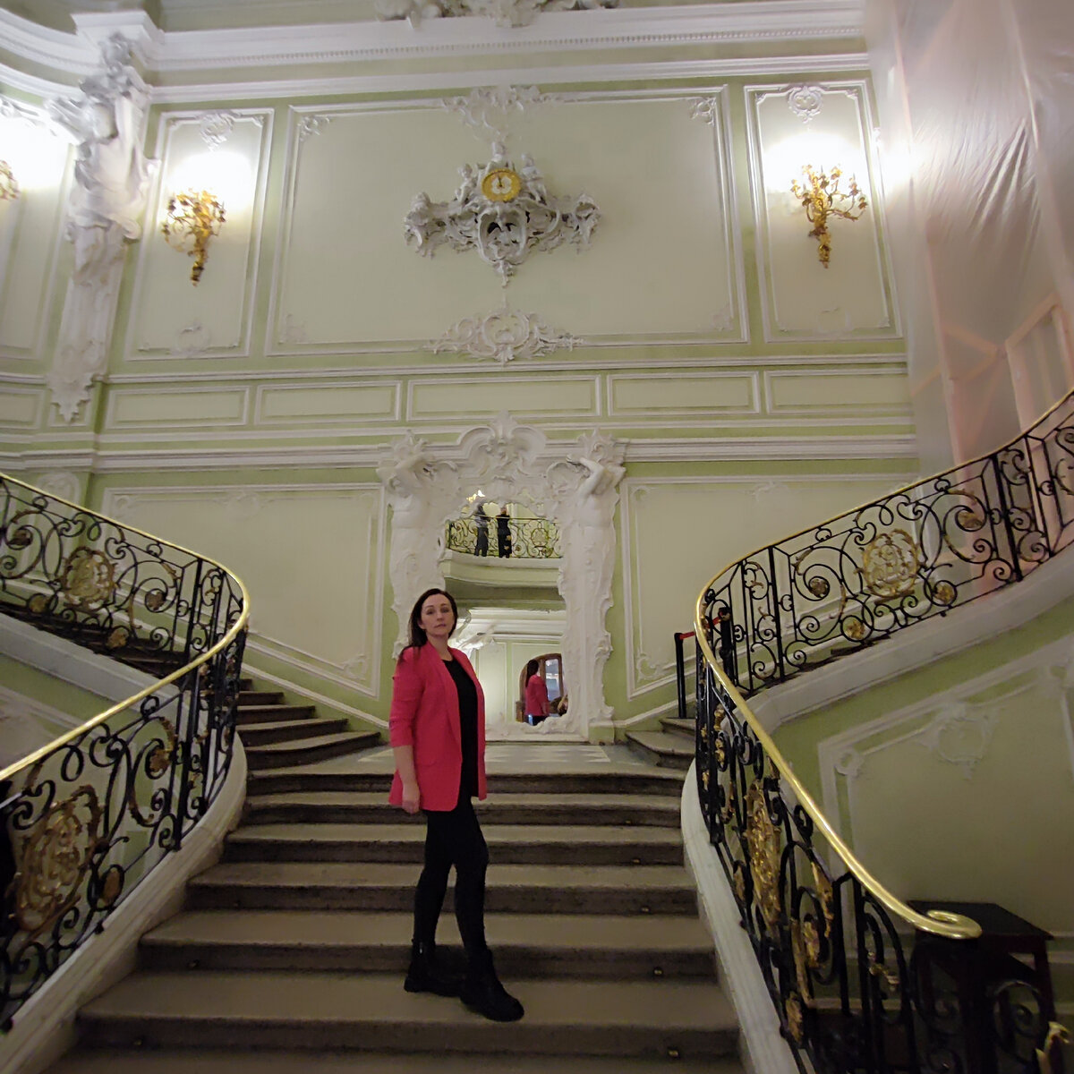 парадная лестница дворца