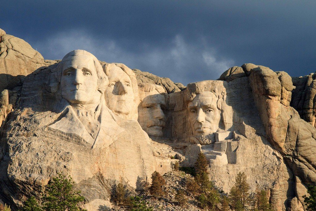 Источник: shorturl.at/bxRY7