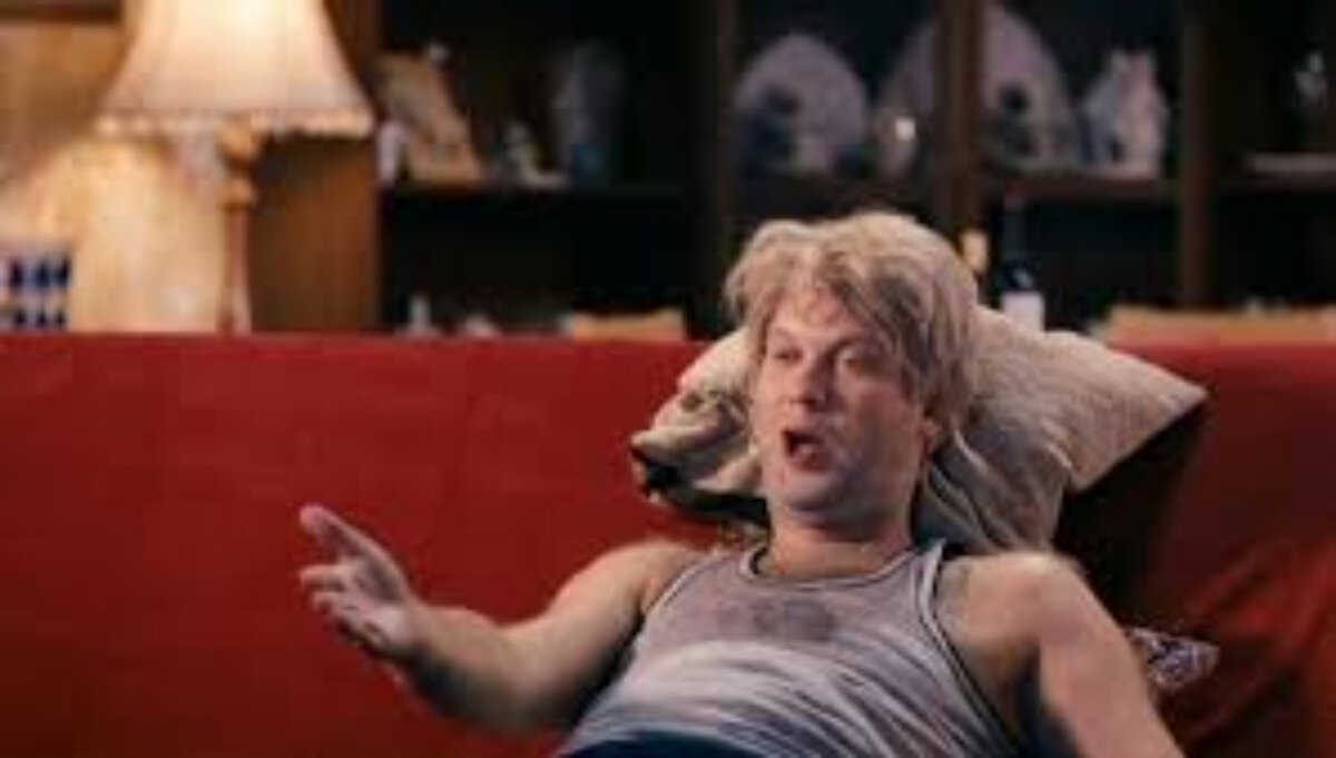 Известный "диванный" эксперт