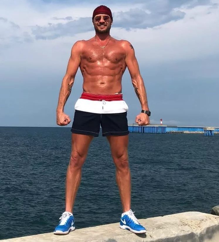    Роман Костомаров борется за жизнь в реанимацииСоцсети Романа Костомарова