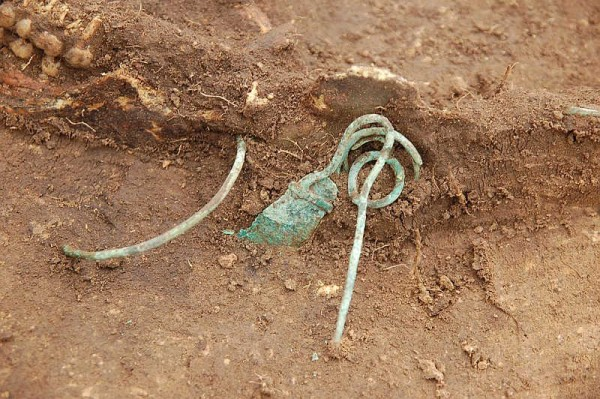 Медные украшения из гробницы "Принцессы"