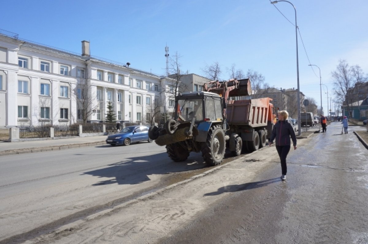    Глава Петрозаводска назвал дату, когда подрядчик уберёт смёт в городе
