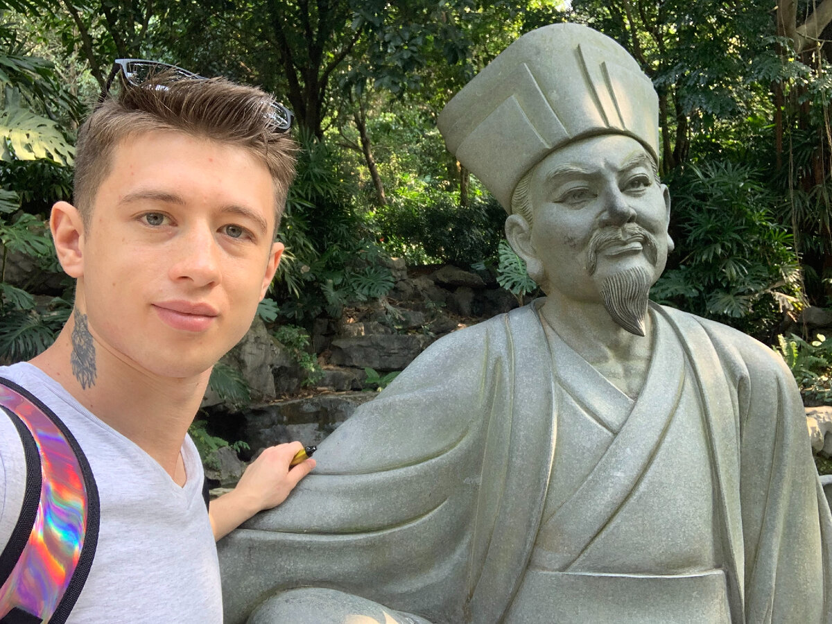 Живу более 6 лет в Поднебесной. Байер, помогаю найти и выкупить товар из Китая, доставка в любую страну мира. Роз/Опт. Для консультации пишите на Ватсап +77072020126