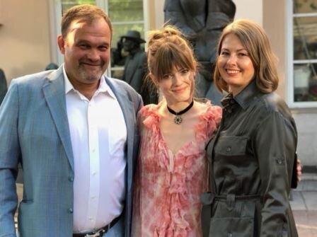 Софья Эрнст с родителями