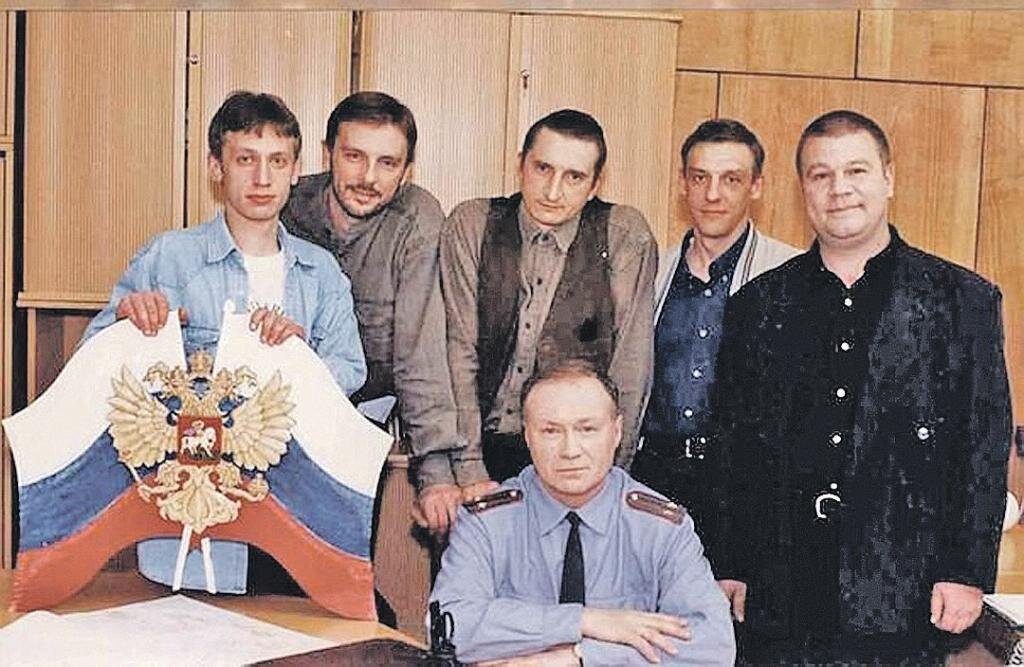 Золотой состав "Улиц разбитых фонарей". Фото fb.ru.